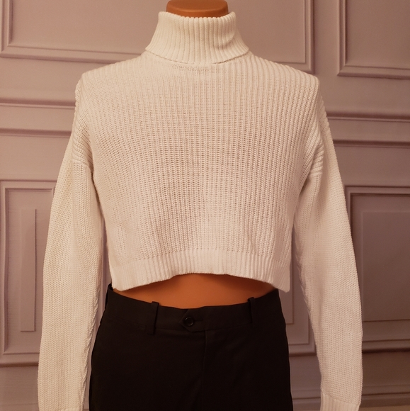 Forever 21 Sweaters - Forever 21 turtleneck sweater